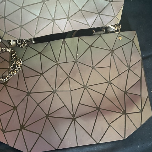 LOVEVOOK Holographic Reflective Tote Bag,Clutch Wallet, Shoulder Bags - Picture 9 of 12